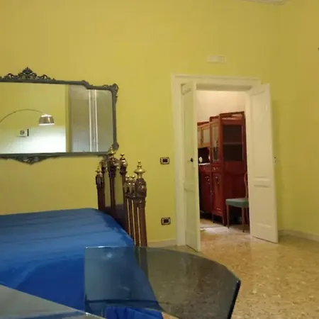Mezzanino Con Patio E Archi A Vela Apartamento